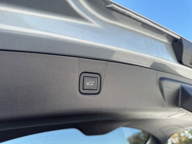 Used 2025 Chevrolet Blazer RS image 25