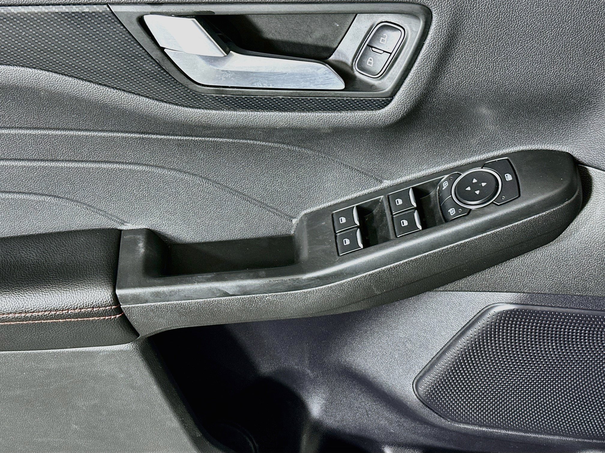 Used 2024 Ford Escape ST-Line FWD image 14