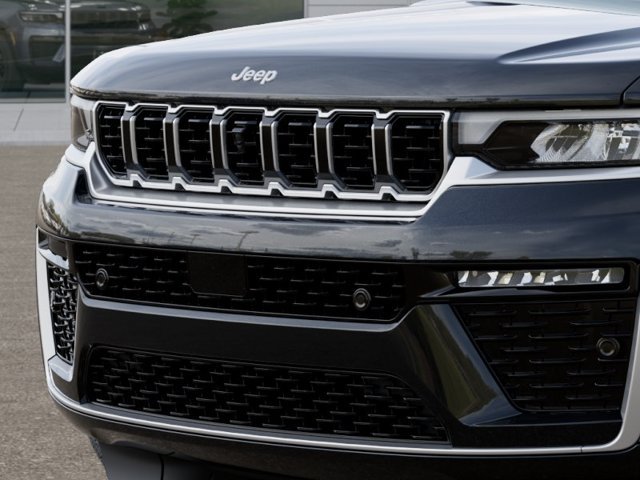 New 2026 Jeep Grand Cherokee Summit AWD/4WD image 12