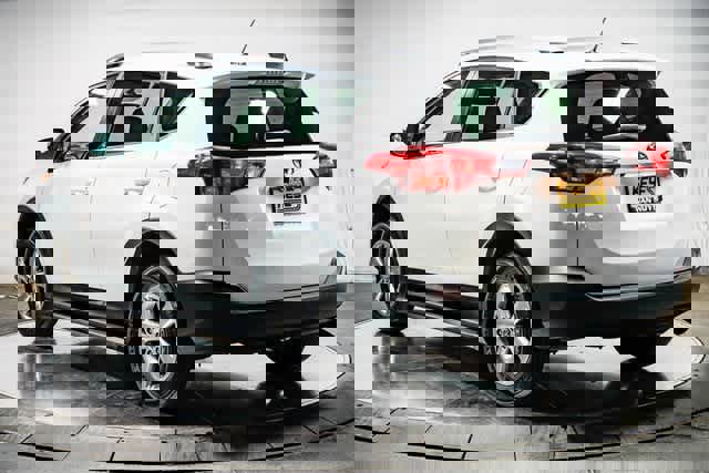 Used 2015 Toyota RAV4 XLE image 2