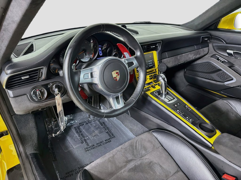 Used 2015 Porsche 911 GT3 RWD image 9