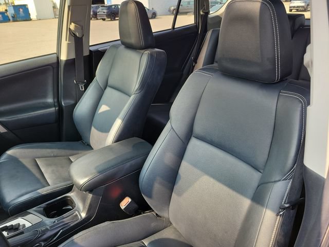 Used 2017 Toyota RAV4 Limited AWD/4WD image 5