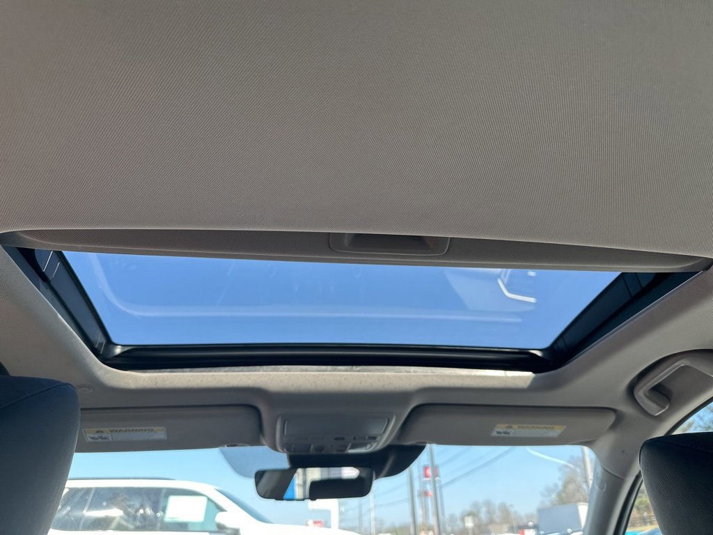 Used 2018 Honda Accord Touring image 12