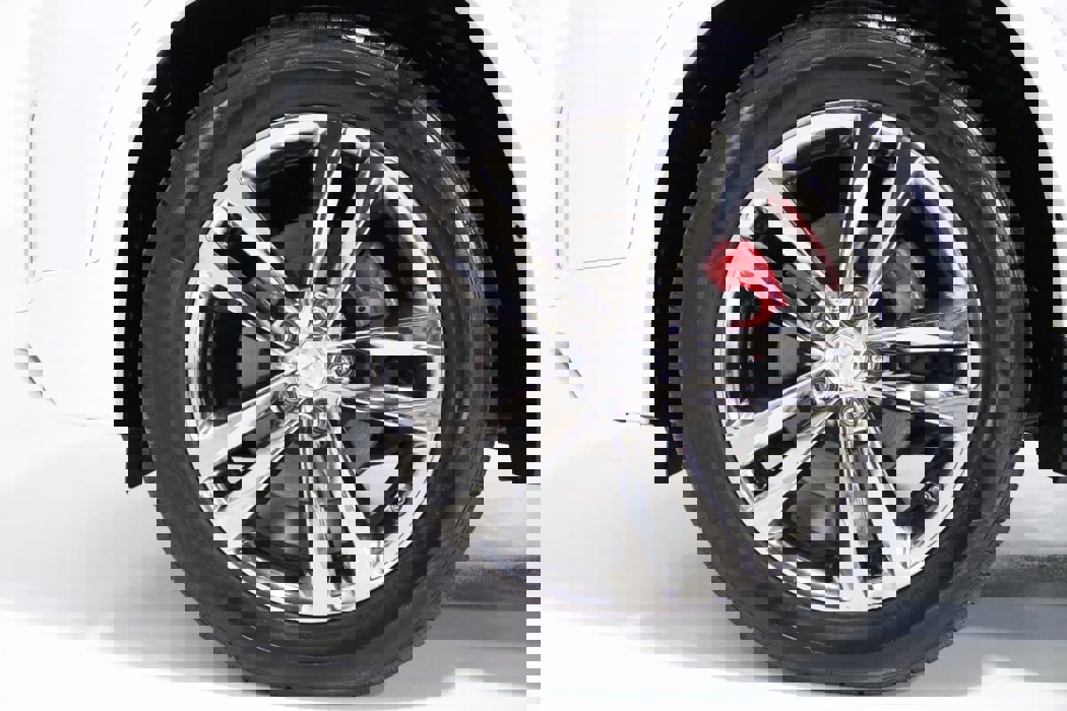 Used 2014 Kia Sorento SX w/ 3rd Row Package image 80