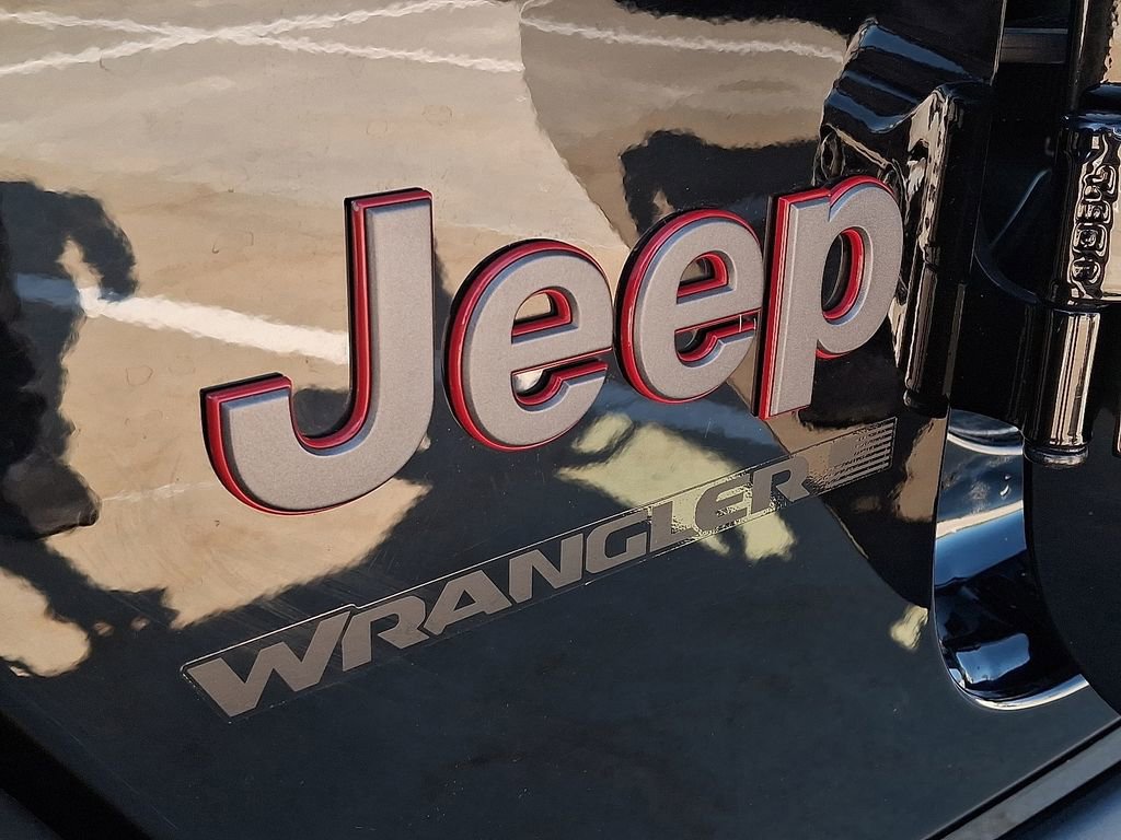 Used 2024 Jeep Wrangler Rubicon image 30