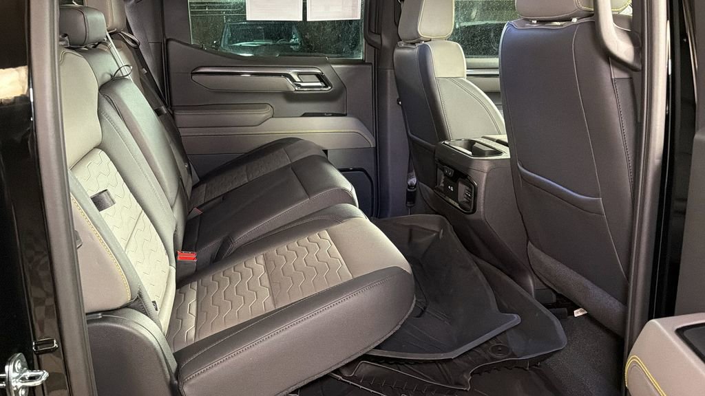 Used 2023 Chevrolet Silverado 1500 ZR2 w/ Technology Package image 13