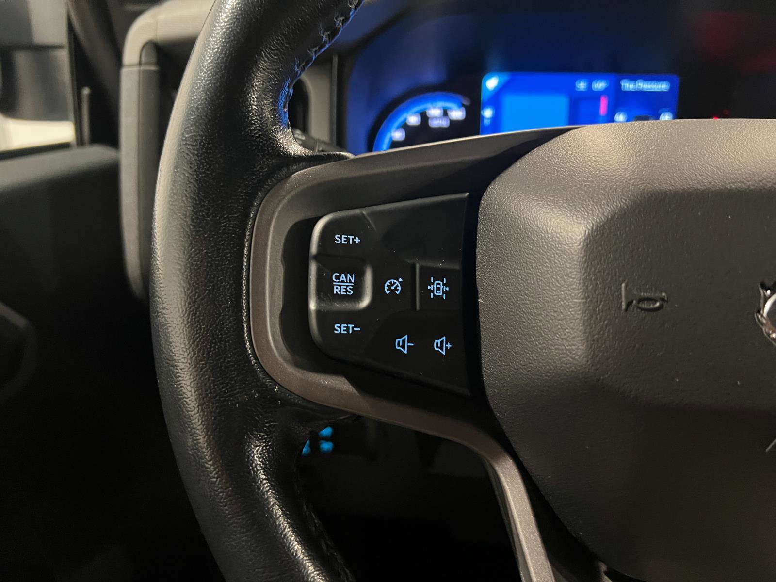 Used 2023 Ford Bronco Big Bend w/ Sasquatch Package image 13