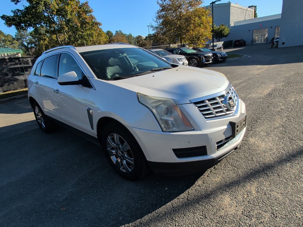 Used 2016 Cadillac SRX Luxury w/ Driver Awareness Package FWD image 1