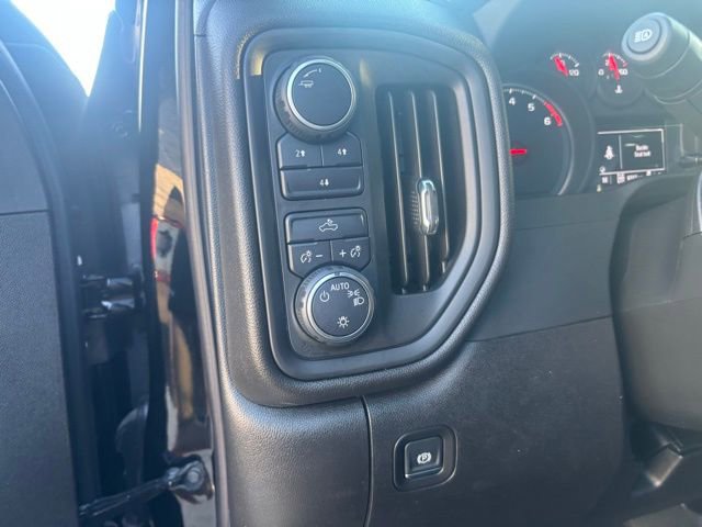 Used 2025 Chevrolet Silverado 2500 Custom w/ Custom Convenience Package image 20