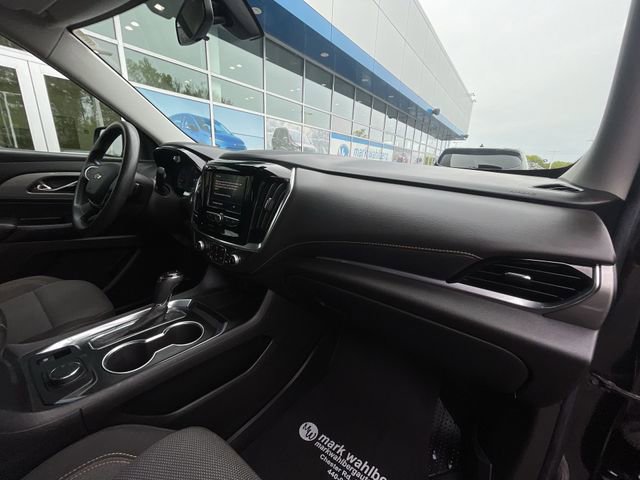 Certified 2020 Chevrolet Traverse LS w/ LPO, Blackout Package FWD image 28
