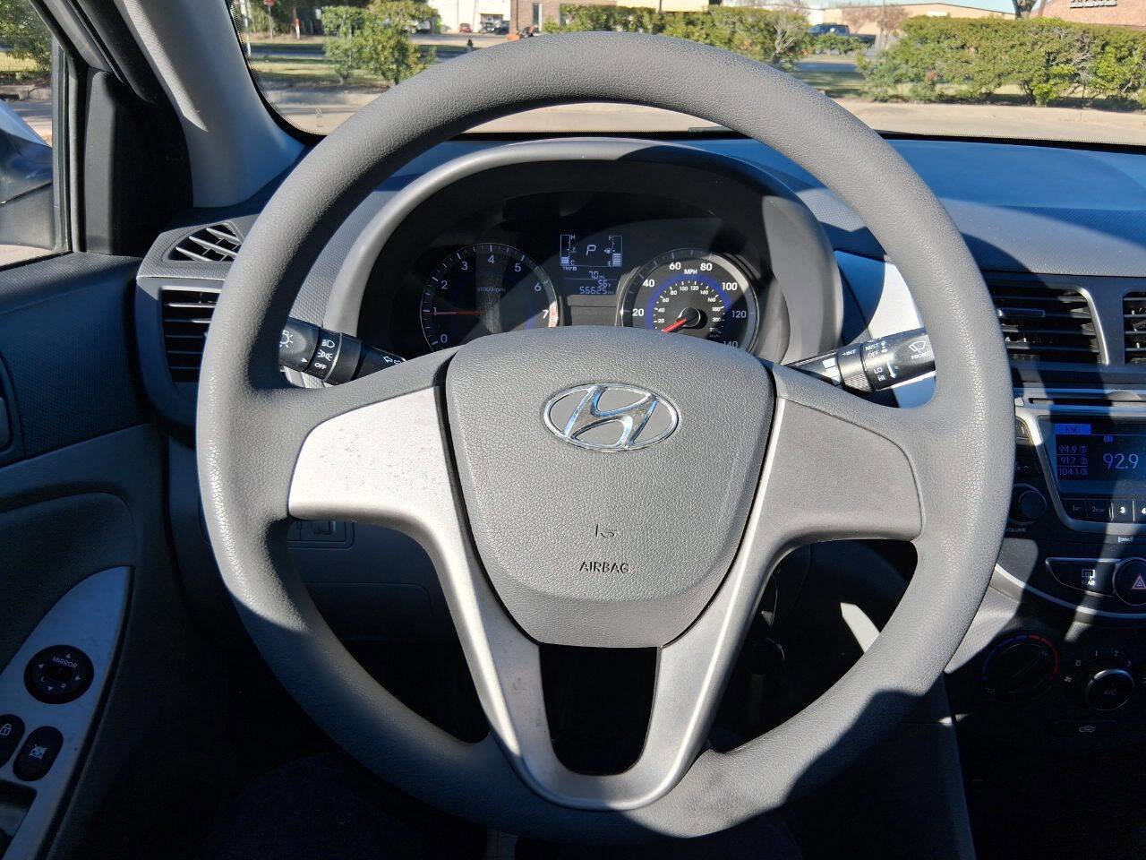 Used 2017 Hyundai Accent SE image 16