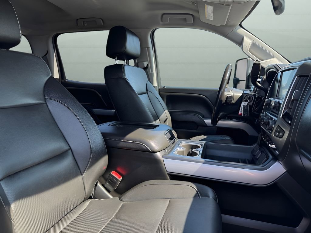 Used 2019 Chevrolet Silverado 2500 LTZ w/ Duramax Plus Package image 17