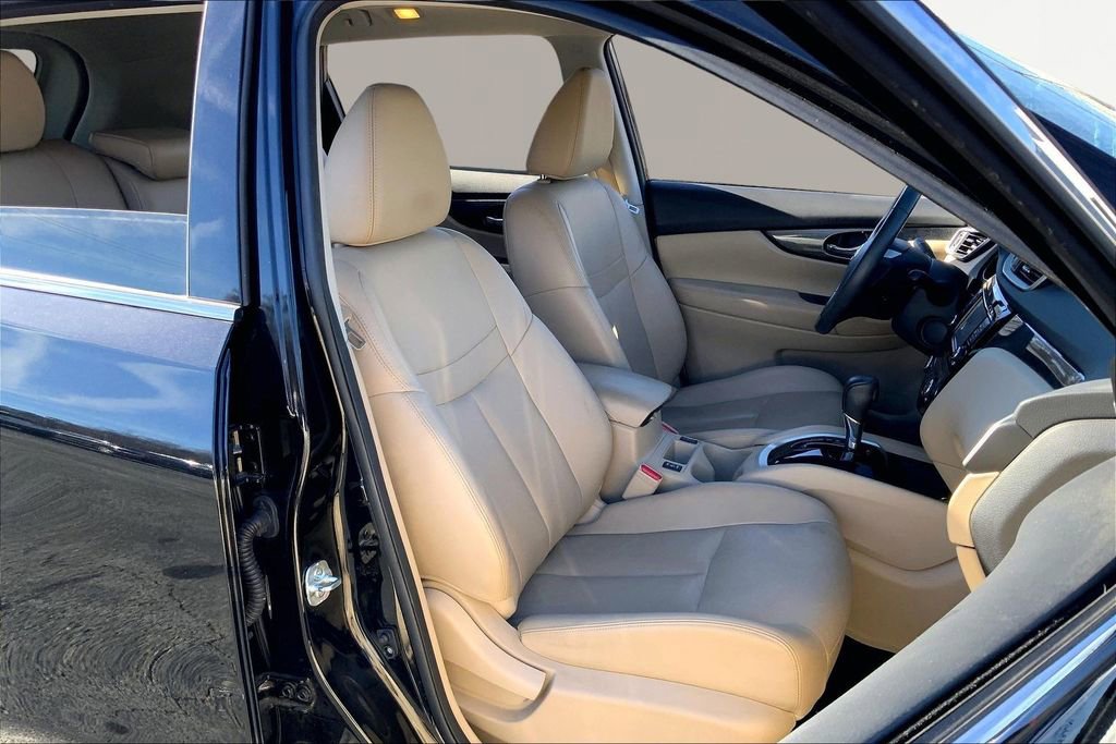 Used 2016 Nissan Rogue SL w/ SL Premium Package image 20