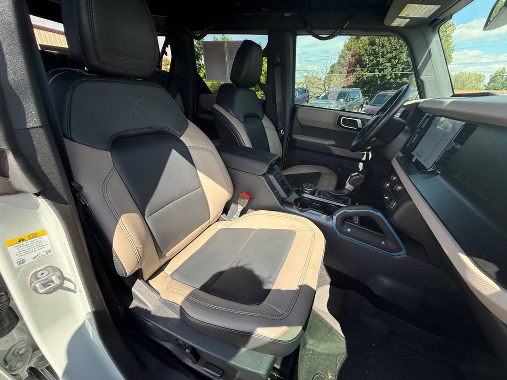 Used 2023 Ford Bronco Wildtrak AWD/4WD image 31