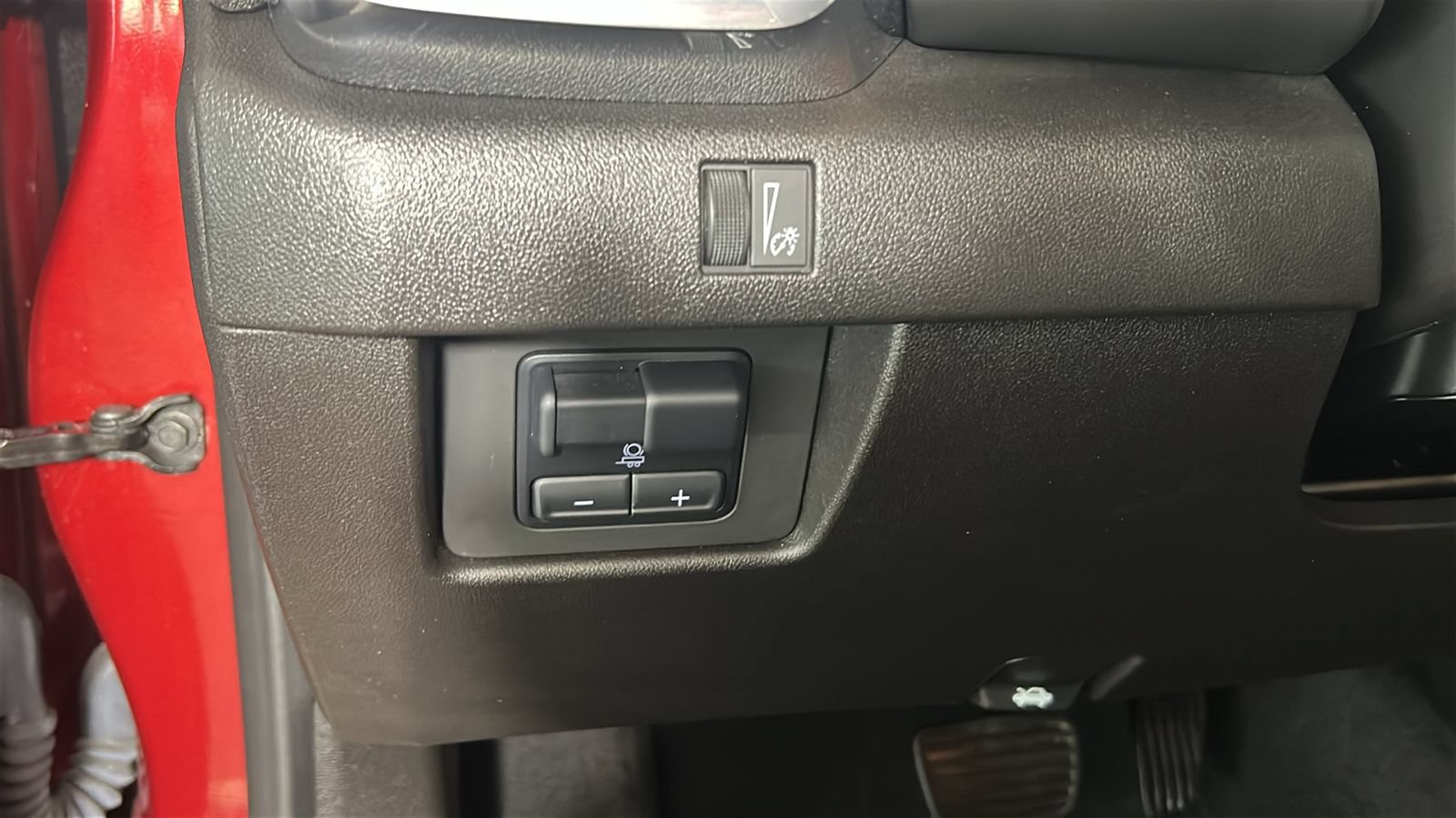 Used 2024 GMC Canyon Elevation w/ Convenience Package AWD/4WD image 22