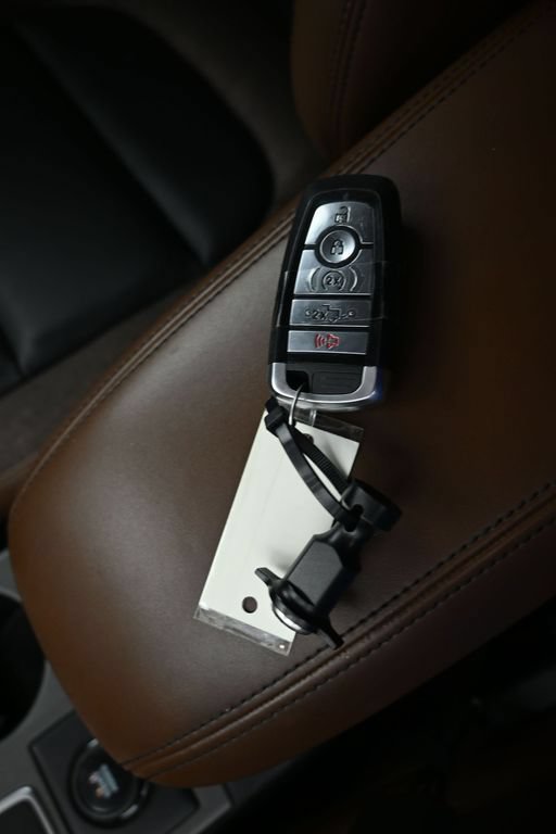 Certified 2025 Ford Bronco Sport Outer Banks w/ Outer Banks Tech Package+ AWD/4WD image 21