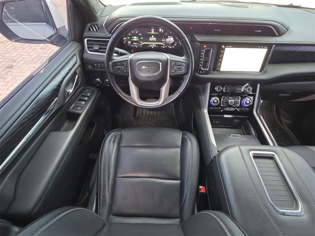 Used 2023 GMC Yukon Denali image 6