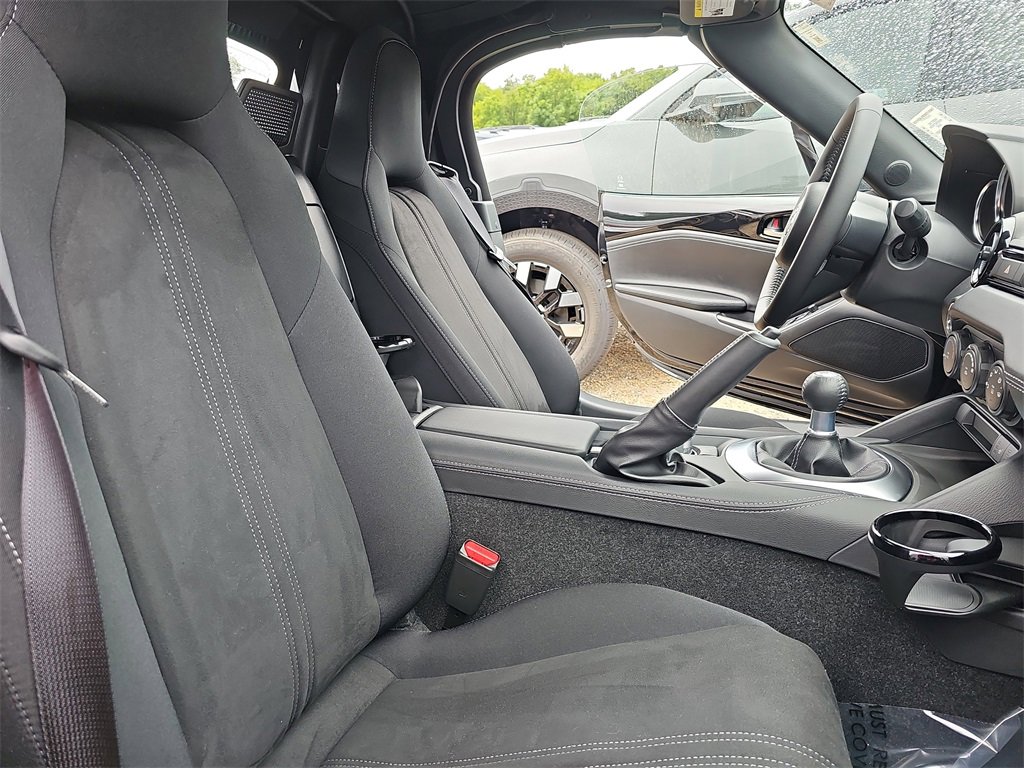 New 2025 MAZDA MX-5 Miata Club image 8