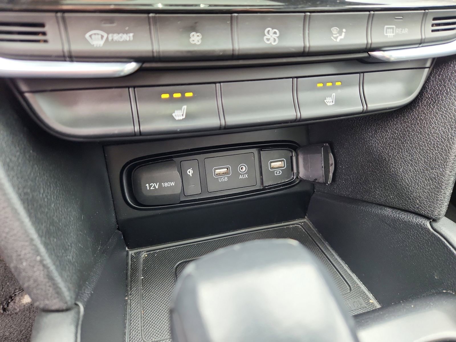 Used 2020 Hyundai Santa Fe SEL image 21