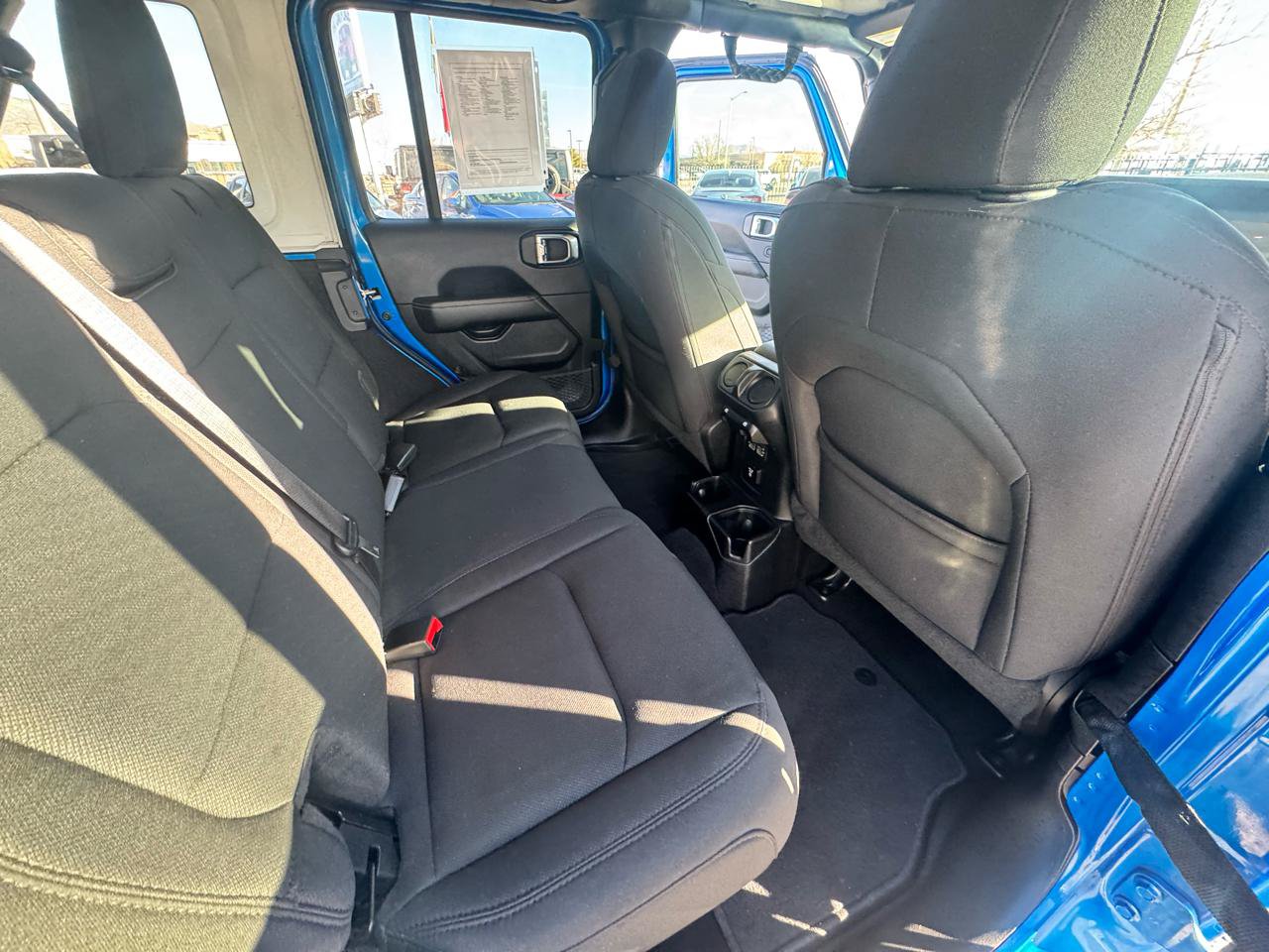 Used 2021 Jeep Wrangler Unlimited Sahara AWD/4WD image 21