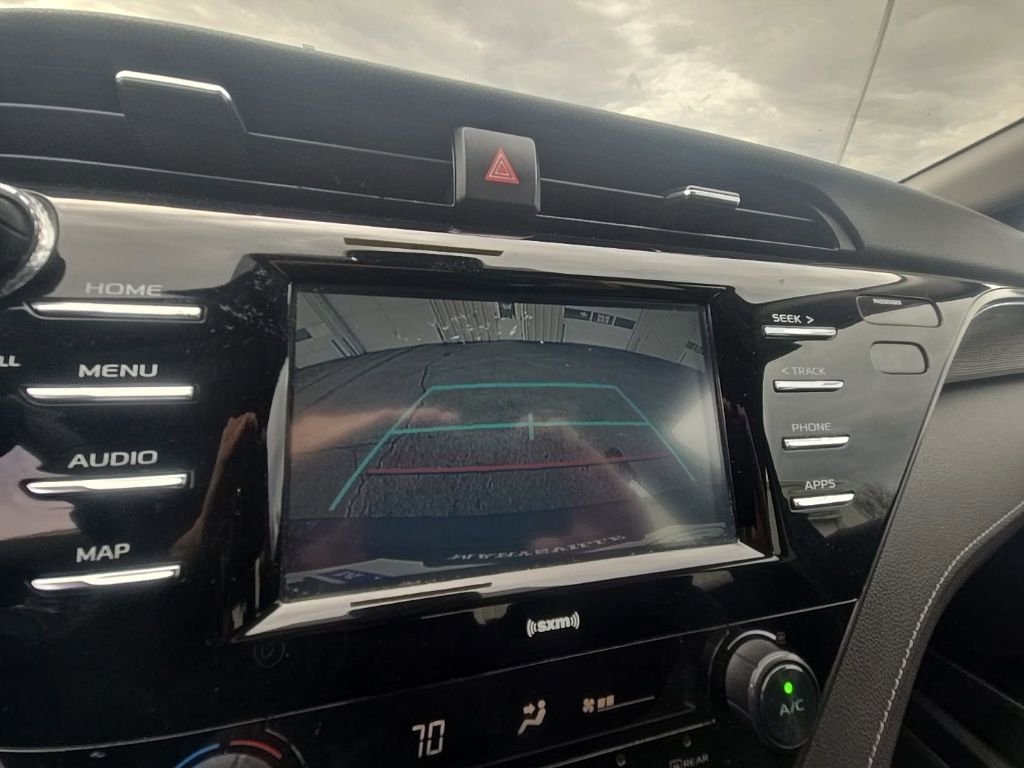 Used 2020 Toyota Camry SE image 14