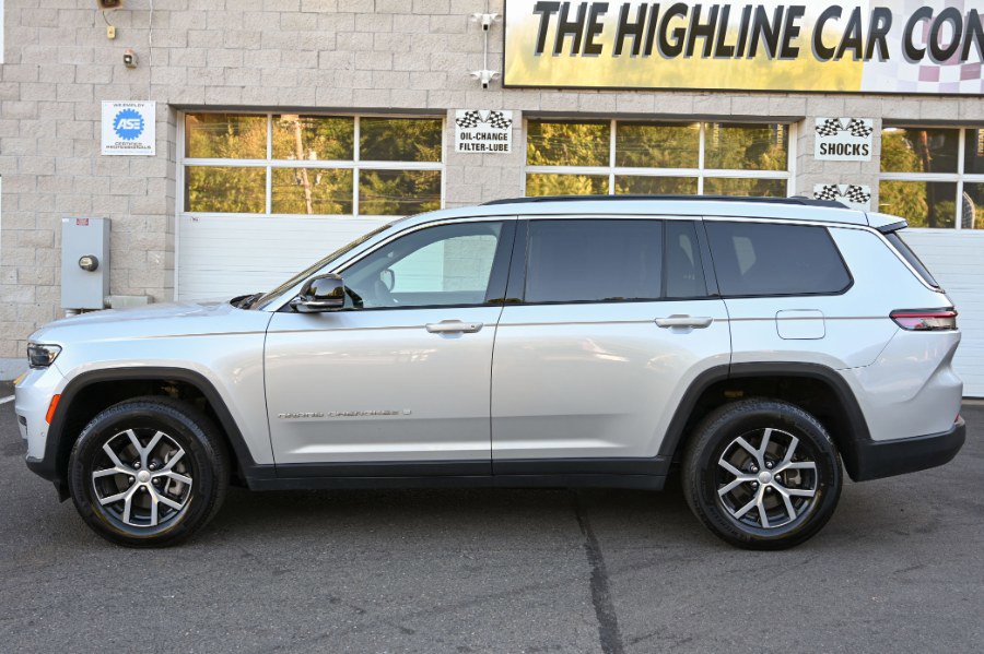 Used 2024 Jeep Grand Cherokee L Limited w/ Luxury Tech Group II image 4
