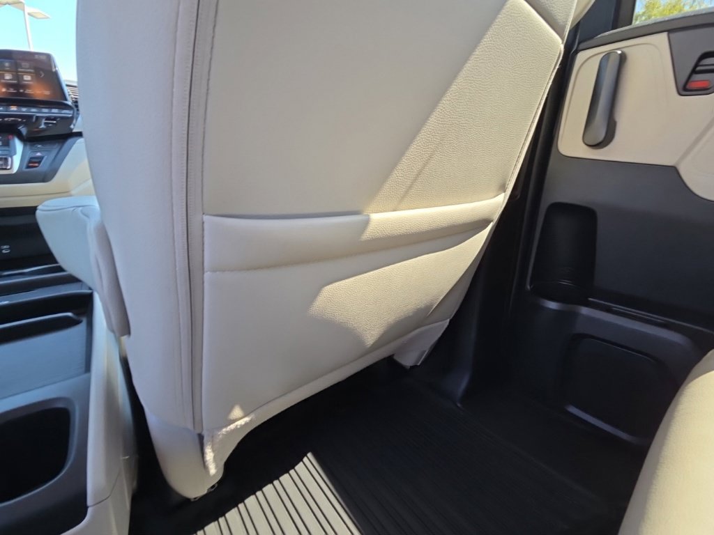 Used 2025 Honda Odyssey EX-L image 18