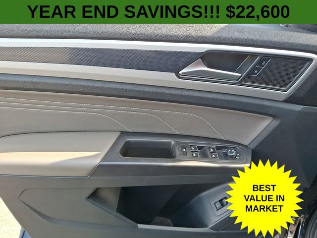 Used 2022 Volkswagen Atlas Cross Sport SEL R-Line image 14