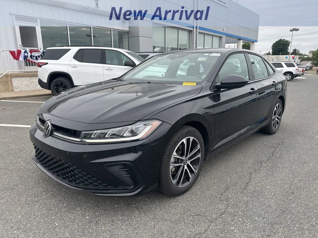 Used 2025 Volkswagen Jetta Sport FWD video 1