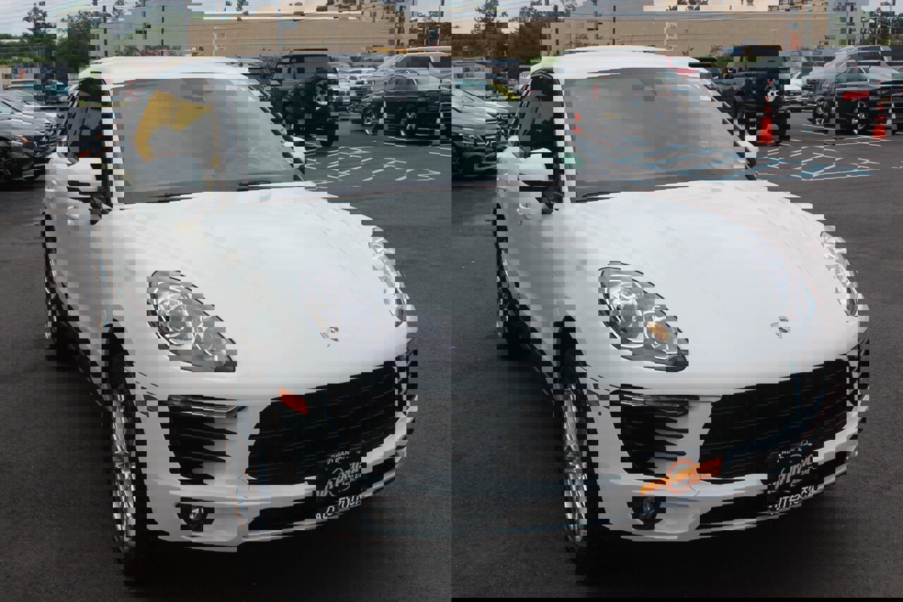 Used 2017 Porsche Macan image 4