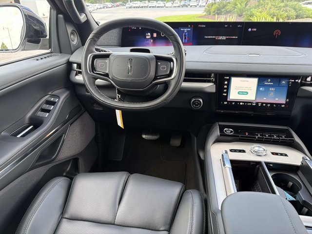 New 2026 Lincoln Navigator Reserve w/ Jet Appearance Package AWD/4WD image 23