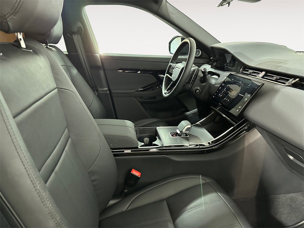 Used 2025 Land Rover Range Rover Evoque Dynamic SE image 15
