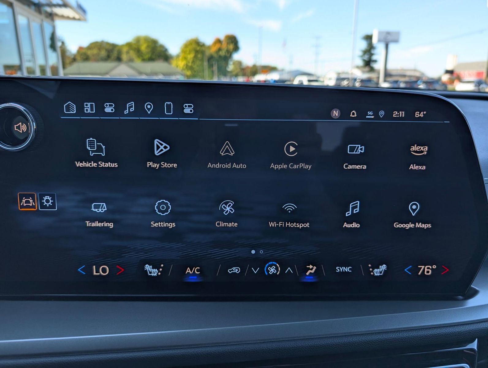 Certified 2025 Chevrolet Traverse LT image 18