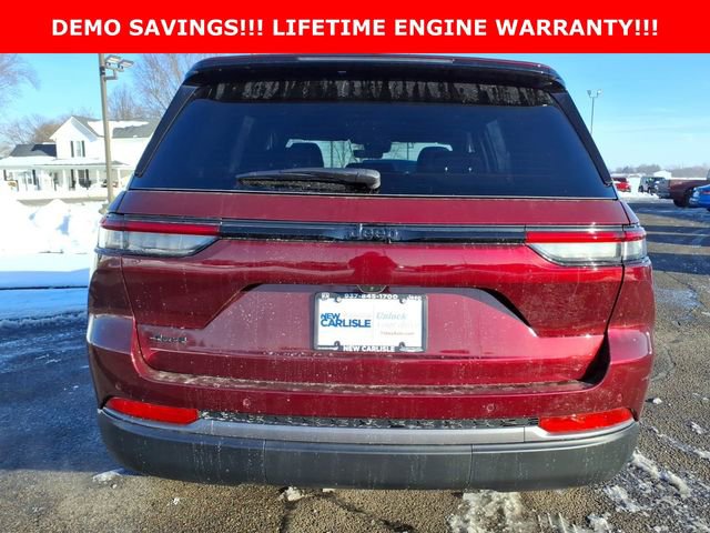 New 2026 Jeep Grand Cherokee Altitude AWD/4WD image 6