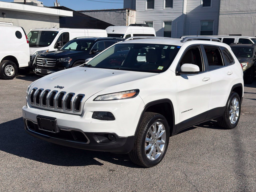 Used 2016 Jeep Cherokee Limited FWD image 3