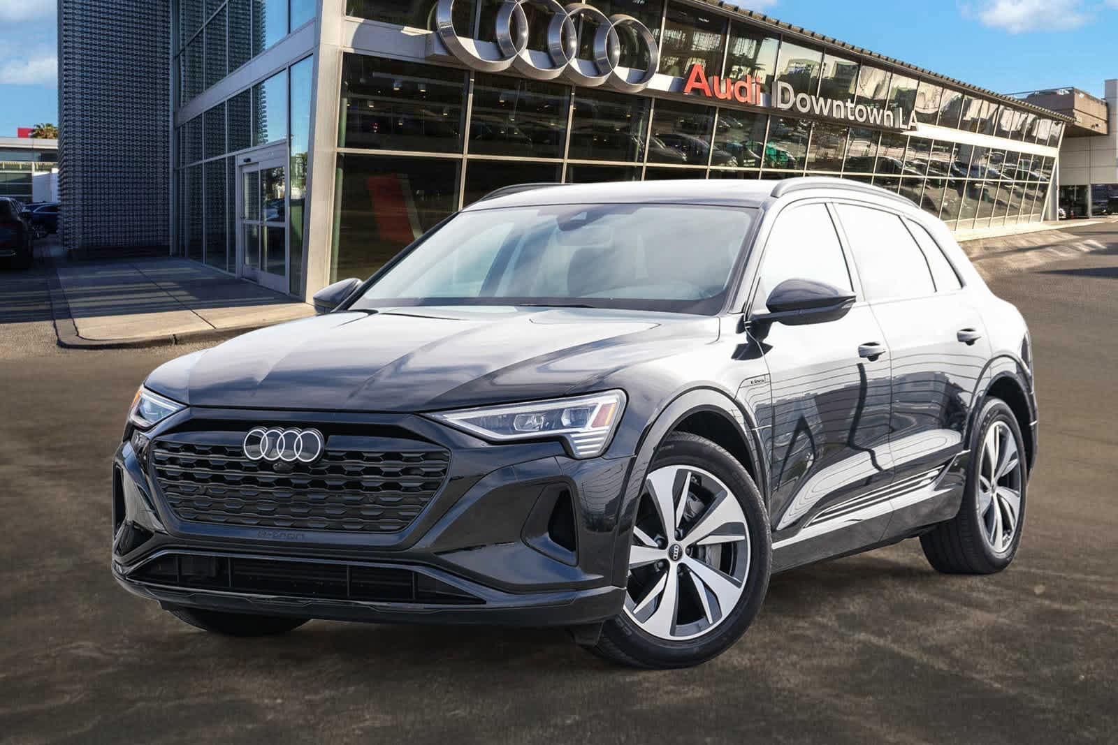 Used 2024 Audi Q8 e-tron Premium