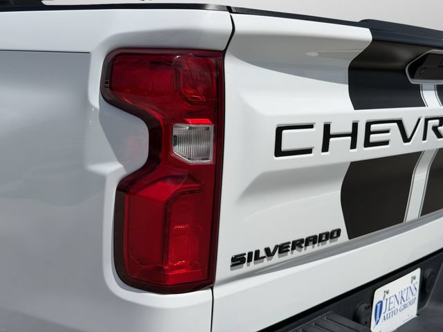 Used 2021 Chevrolet Silverado 1500 Custom w/ Rally Edition RWD image 12