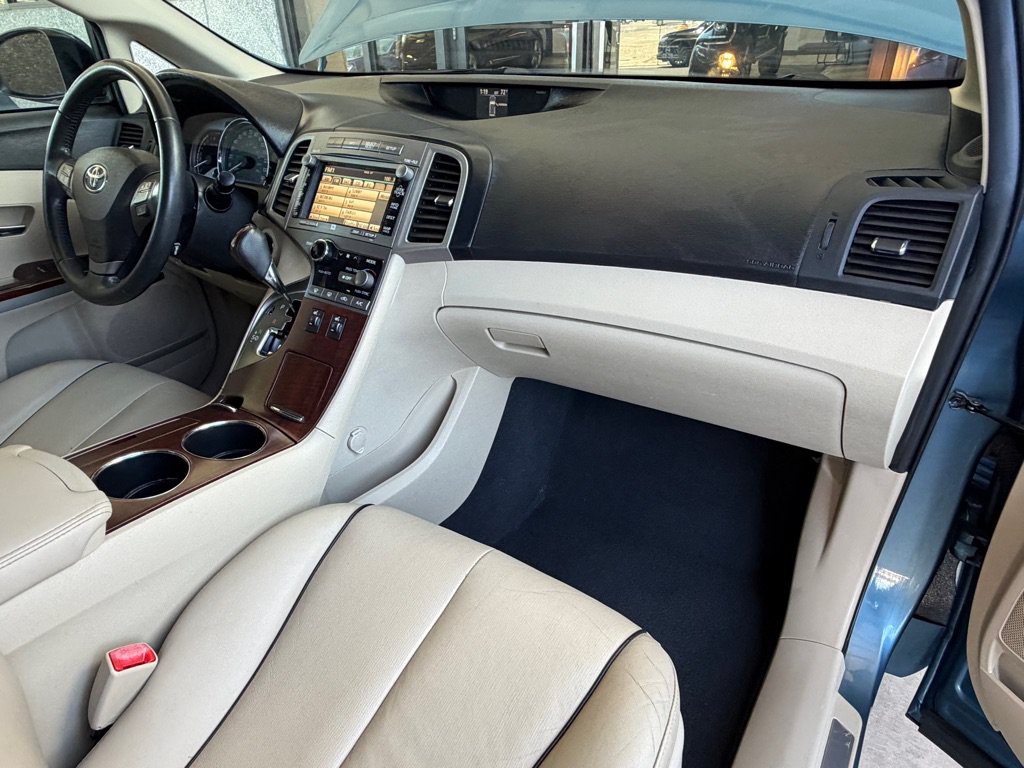 Used 2012 Toyota Venza Limited w/ Tow Pkg AWD/4WD image 38