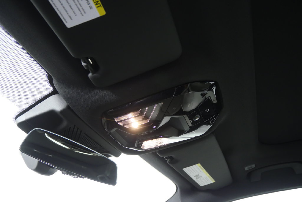 Used 2026 BMW 530i w/ Executive Package RWD image 20