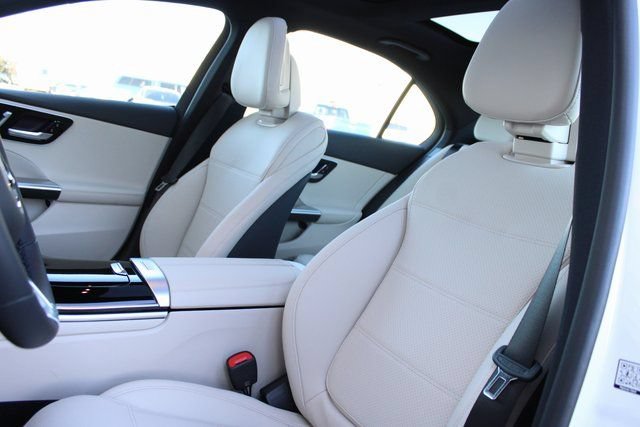 New 2025 Mercedes-Benz C 300 4MATIC Sedan image 30