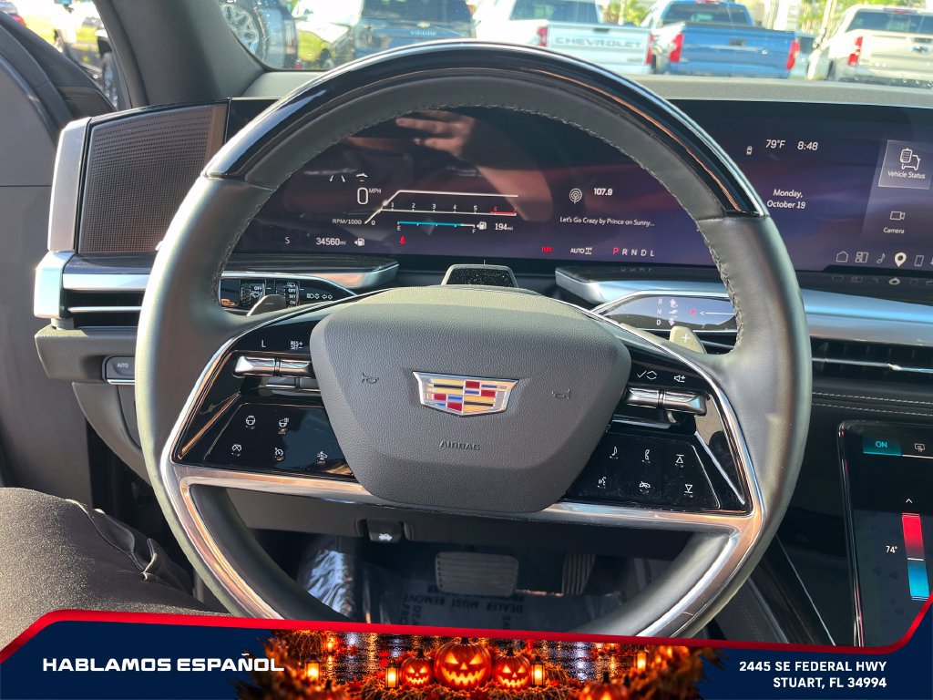 Used 2025 Cadillac Escalade Premium Luxury AWD/4WD image 20