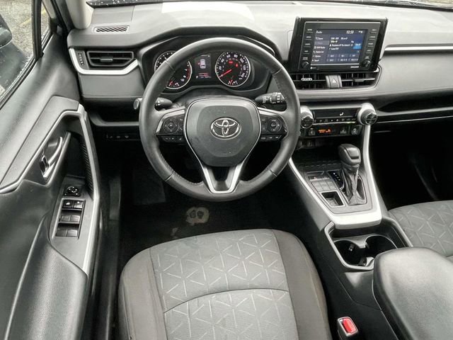 Used 2021 Toyota RAV4 XLE w/ Convenience Package image 13