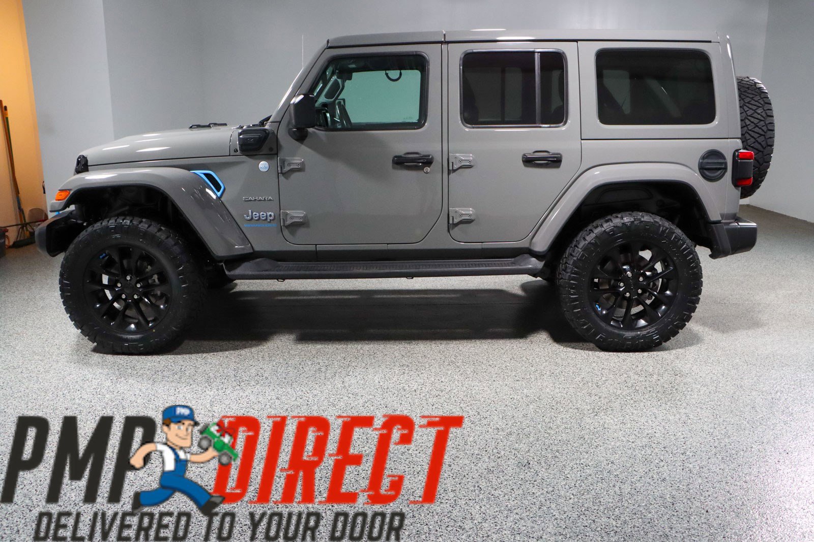 Used 2023 Jeep Wrangler Unlimited Sahara w/ Cold Weather Group AWD/4WD image 11
