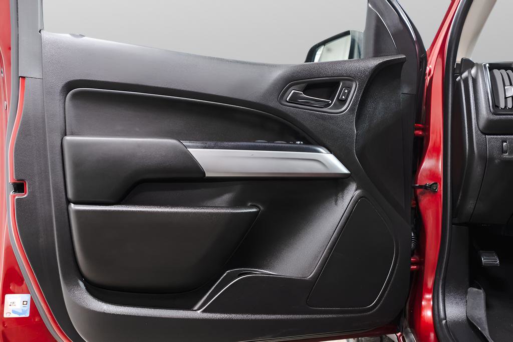 Used 2017 Chevrolet Colorado ZR2 image 27