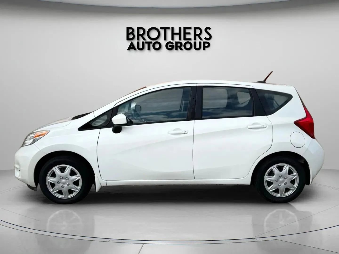 Used 2016 Nissan Versa Note SV image 7