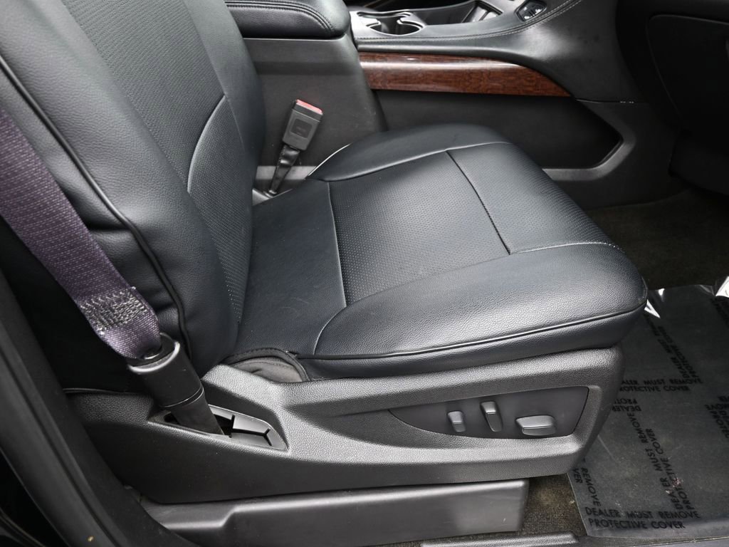 Used 2017 GMC Yukon SLT w/ Open Road Package image 54
