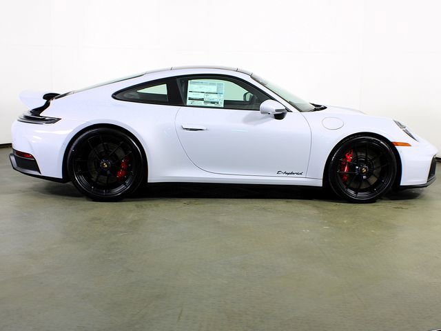 New 2026 Porsche 911 Carrera GTS image 8