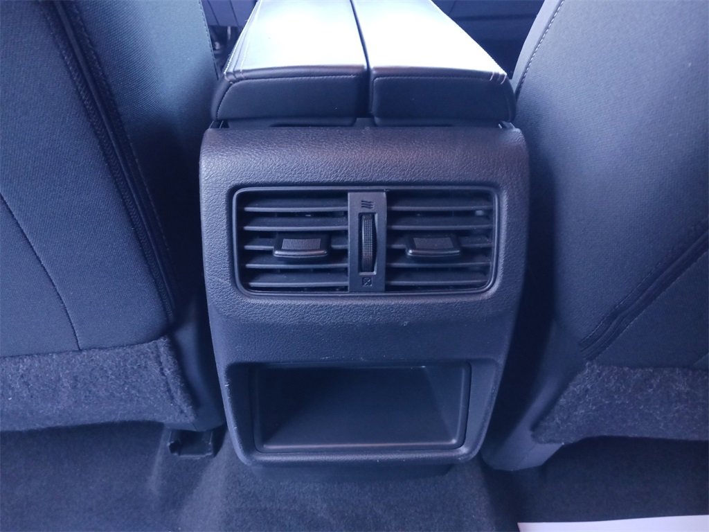 Used 2023 Nissan Rogue S image 22