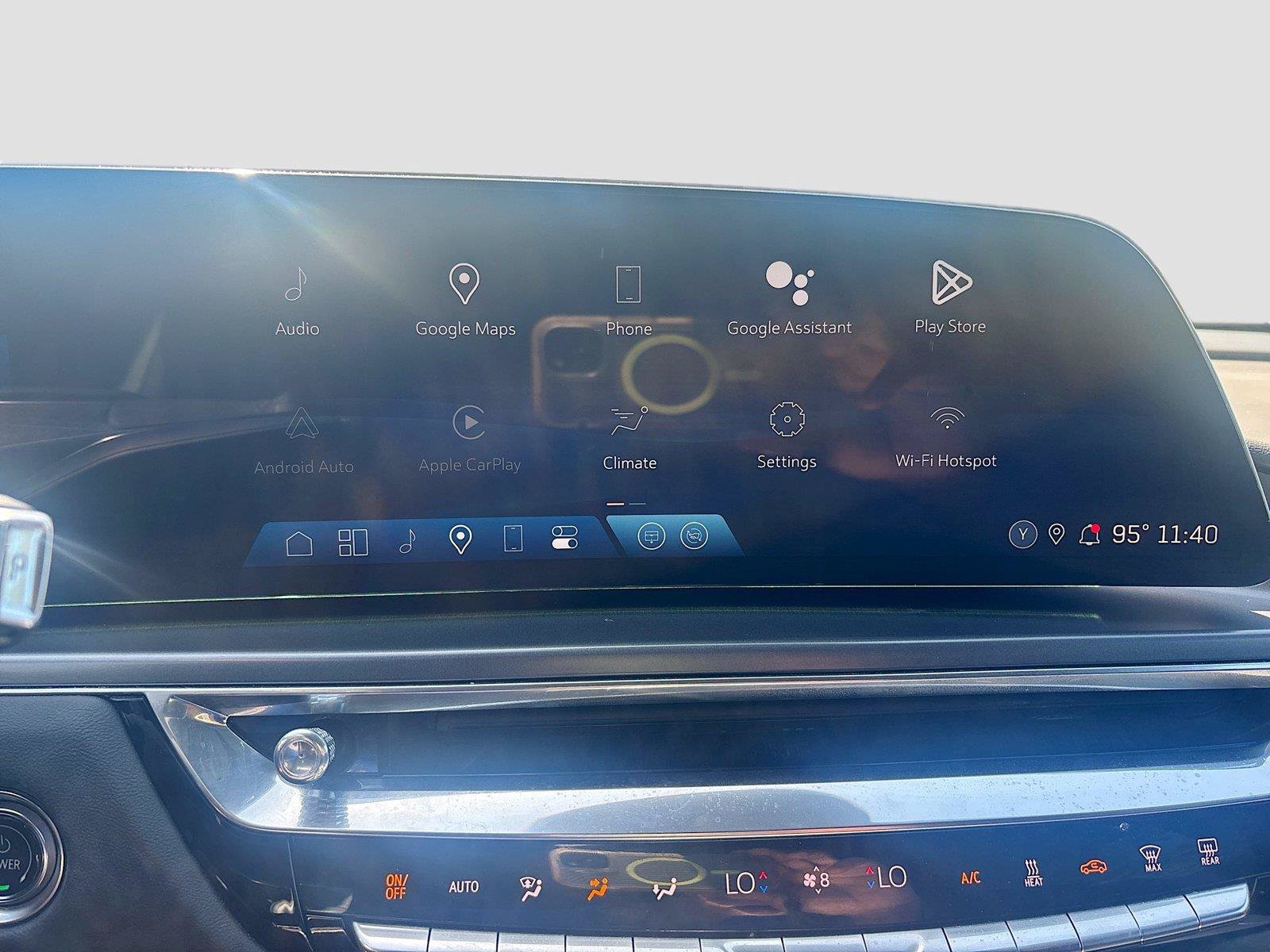Used 2024 Cadillac Lyriq Tech RWD image 9