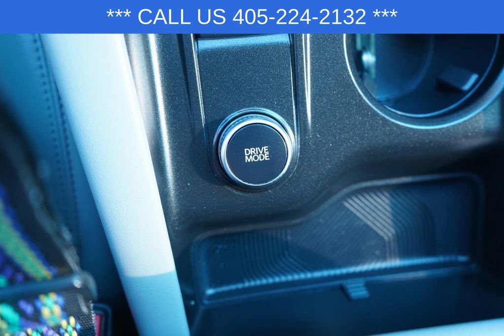 Used 2025 Ford Explorer Active w/ Active Comfort Package RWD image 41